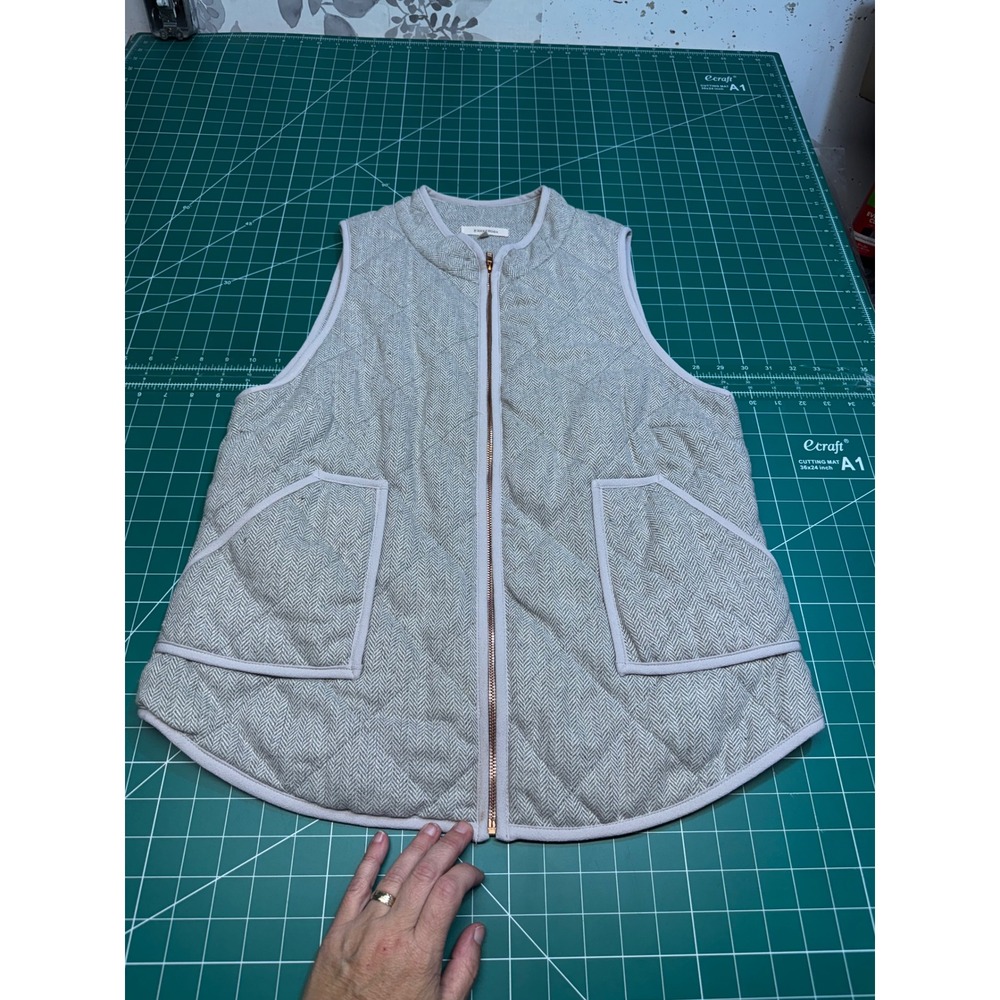 41 Hawthorn Women Grey Herringbone Quilted Zip Front Vest Size L Rose Gold Zip